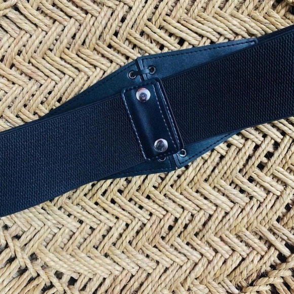 Corset Belt - Picture 6 of 8